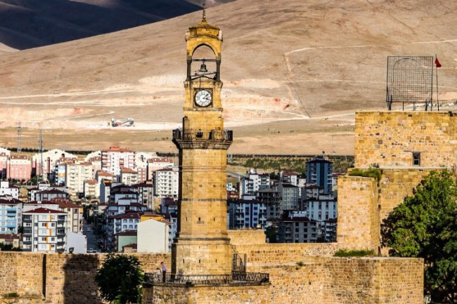 Niğde'de zaman akmaya başladı