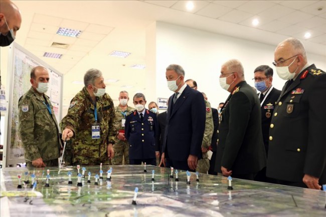 Bakan Akar: "NATO'nun 70 yıllık müttefikiyiz"