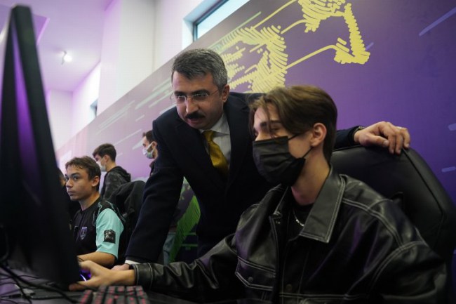 Bursa Yıldırım Belediyesi standına yoğun ilgi