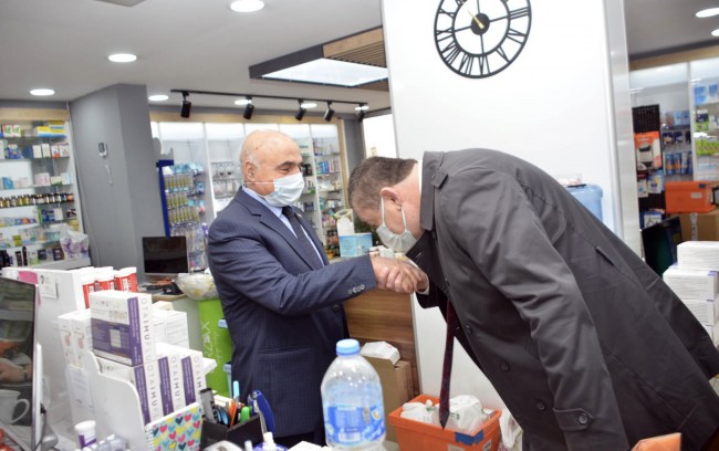 Başkan Tekin öğretmenlerini ziyaret etti