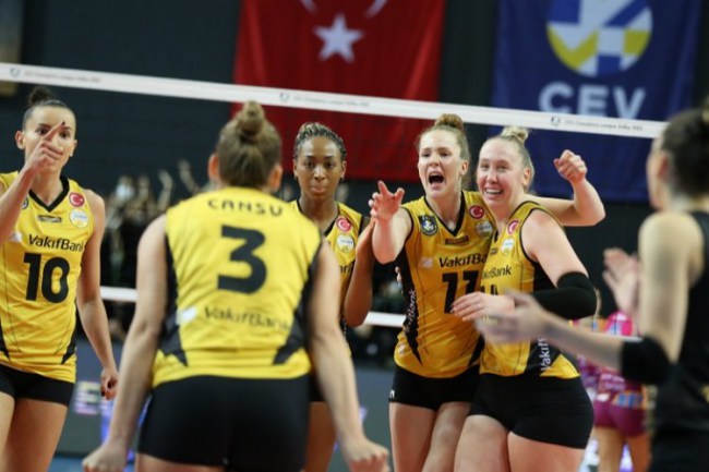 VakıfBank, Şampiyonlar Ligi'ne galibiyetle başladı