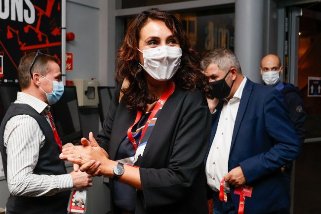 Belçika'da sahte COVID belgesi veren doktora suçüstü!