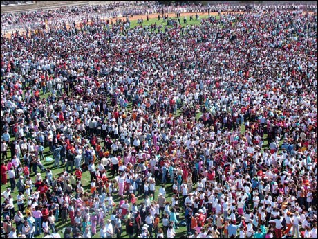 H. "Şey"leri: Kalabalık yapma!..