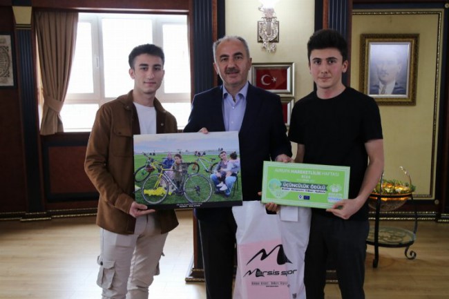 Rize'de fotoğraf yarışmasının ödülleri verildi