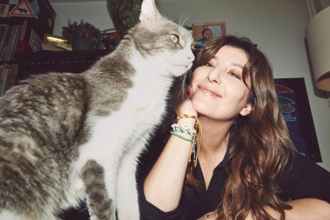 Şebnem Bozoklu ve kedisinden farkındalık çağrısı