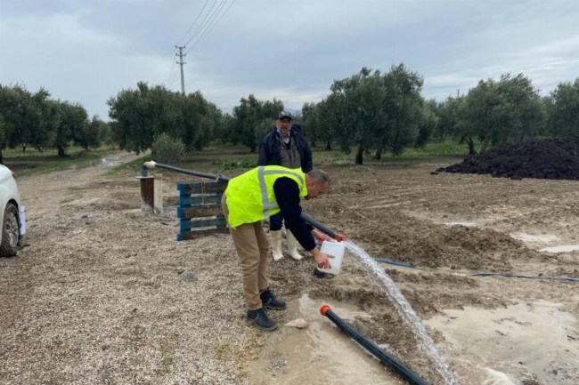 Manisa'da yeni sondaj saniyede 7 litre verime ulaşıyor
