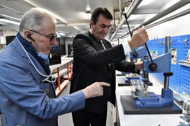 Bursa Osmangazi'den kalifiye eleman yetiştiren şirkete ziyaret