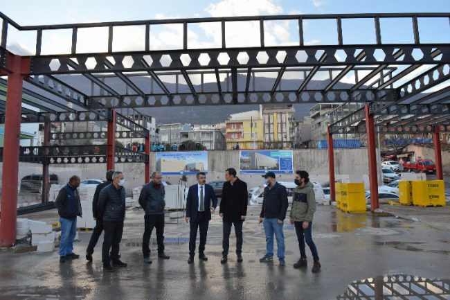 Bursa Yıldırım'da ‘Sıracevizler Sosyal Yaşam Merkezi' çalışmaları devam ediyor