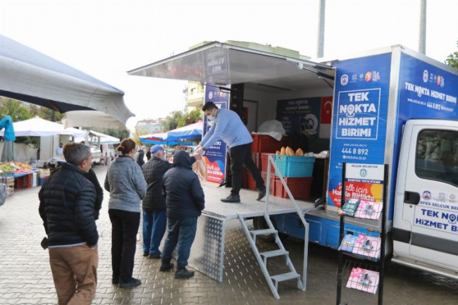 'Halkla birlikte ekmeğimizi bölüşüyoruz'