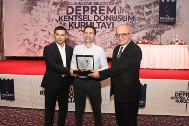 Kuşadası'nda gündem deprem