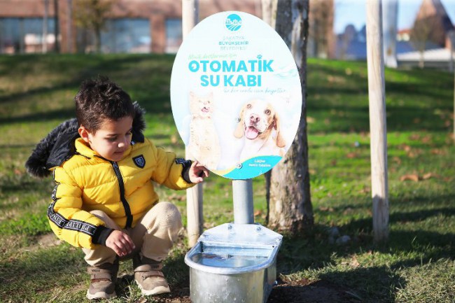 Sakarya'da hayvanlar için 'Otomatik Suluk' sistemi