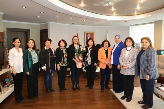 İzmit Kocaeli'nde kadın muhtarlar bir araya geldi