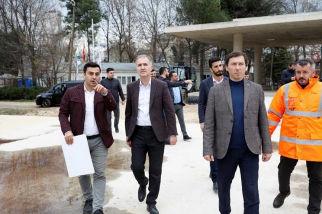 Bursa İnegöl'ün belediye binası çalışmaları devam ediyor