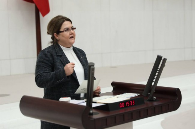 Bakan Yanık: "Ömrüm kadına şiddetle mücadele ile geçti"