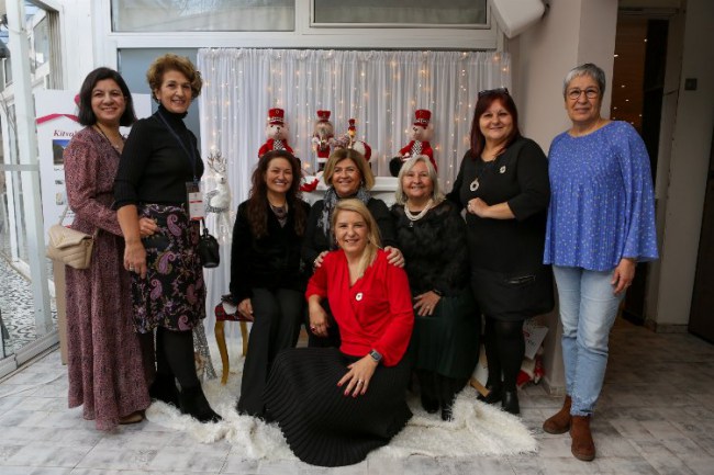 KİTVAK Kermesinden elde edile bağış onkoloji hastalarına