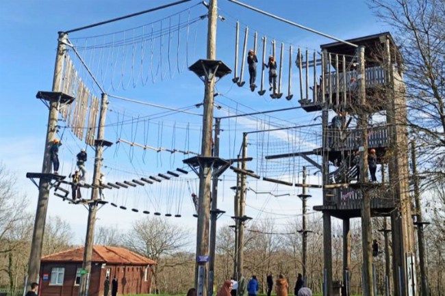 Çocuklar Sakarya Macera Parkı'nı ziyaret etti