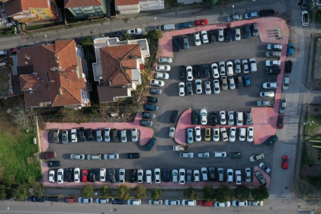 Kocaeli Gölcük'te park sorunu çözüldü