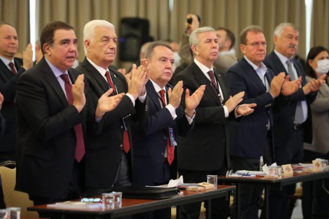 Başkan Gürün: " Yerel yönetimler olarak vatandaşın yanınzdayız"