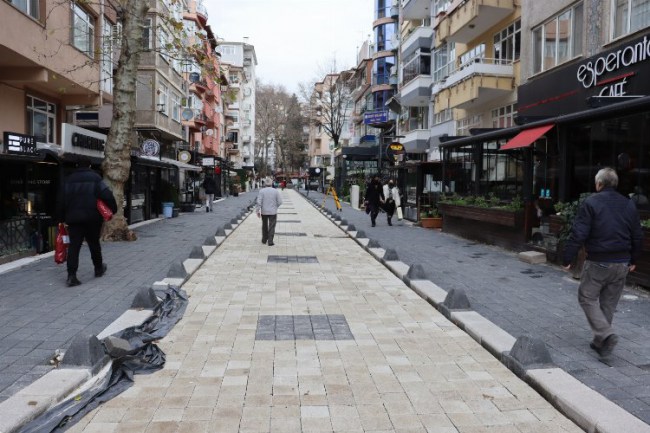 İzmit'te Rauf Orbay Sokak yeni görünümüne kavuşuyor