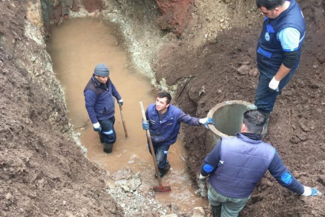 Muğla Fethiye'deki mahallelerde günde bin 555 ton su sağlandı