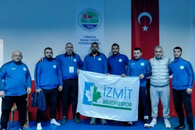 İzmitli güreşçiler Kahramanmaraş'ta mindere çıktı