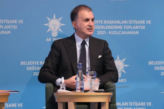 Çelik: "Eski tezler çöktü, yenilerine gerek yok"