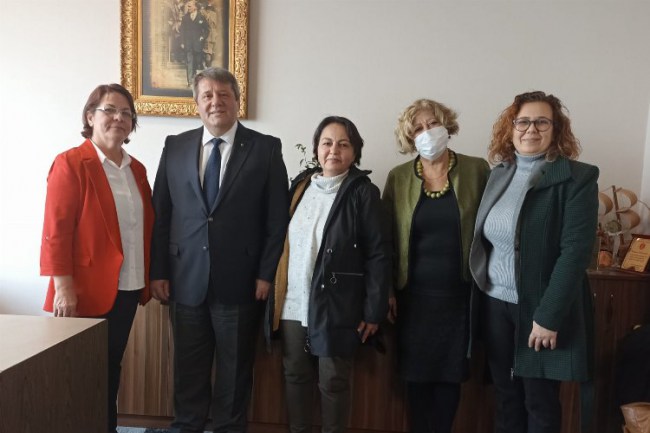 Kadın muhtarlardan Manisa Büyükşehir'e teşekkür ziyareti