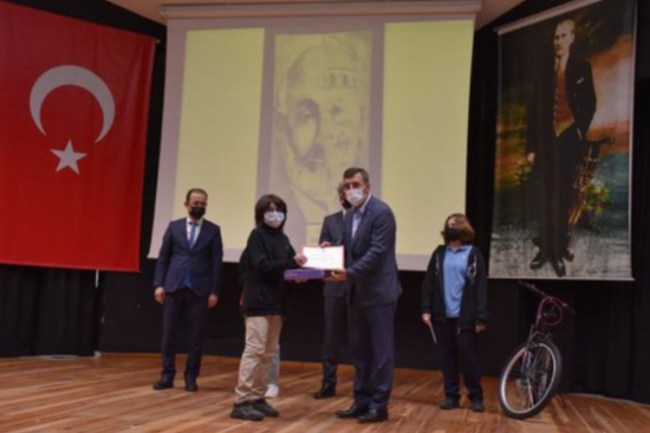 İzmir Buca Kızılay, Mehmet Akif'i unutmadı