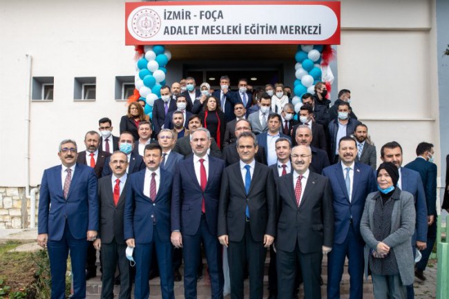 İzmir Foça Adalet Mesleki Eğitim Merkezi açıldı