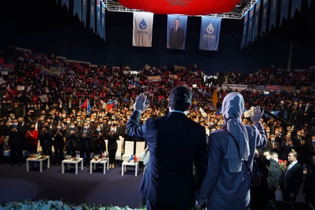 Babacan : "Özal, Erdoğan'ı sopayla kovalardı"