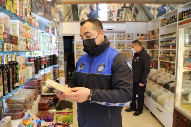 İzmir Menderes'te yılın son denetimi