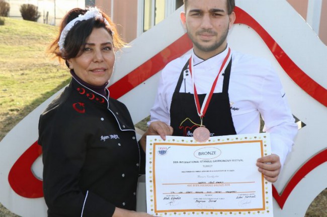 Kocaelili 'Beyaz Kalpler'e bronz madalya