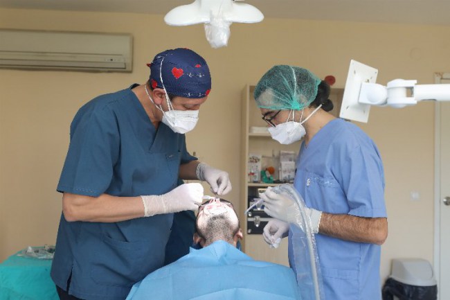 DEÜ diş tedavisinde yüzde 100 başarılı