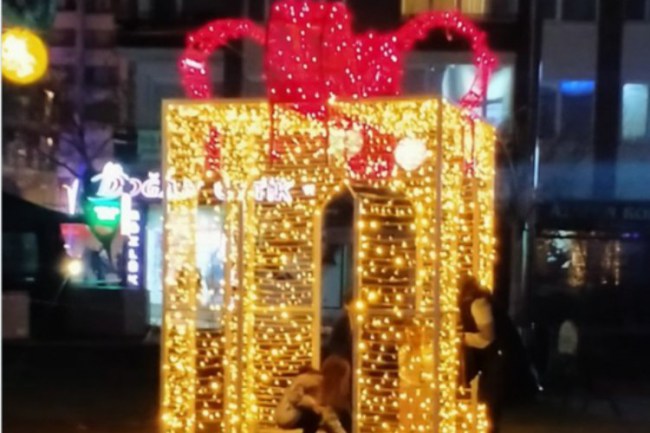 Kocaeli İzmitliler yılbaşı süslemelerini beğendi