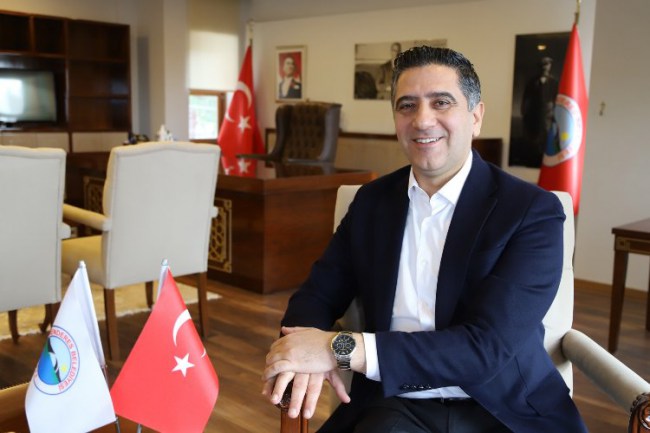Başkan Kayalar : "İzmir Menderes'te 2022'de de özveriyle çalışacağız"