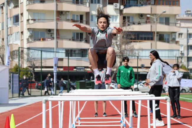 İzmir Gaziemir'e 2021 yılında 106 madalya