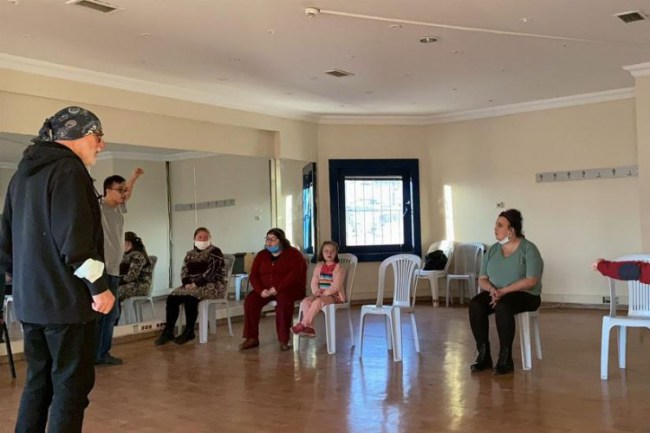 Down Cafe'de tiyatro eğitimi