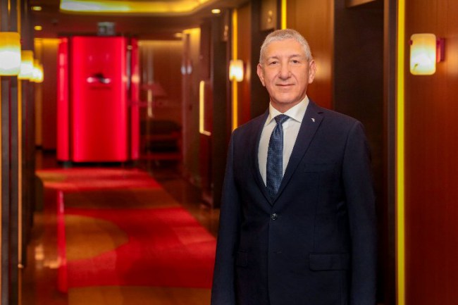 Petrol Ofisi CEO'su Selim Şiper'e ‘Altın Lider' ödülü