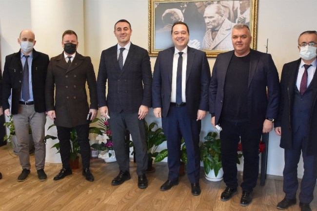 Manisa Büyükşehir'den Akhisar temasları