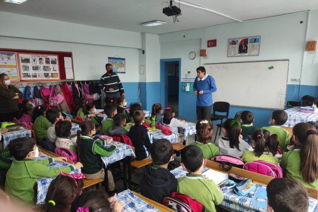 Malatya'da kısa tiyatro gösterisi