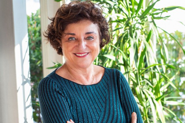 YANINDAYIZ Derneği'nin Kurucu Başkanı Nur Ger'e anlamlı ödül