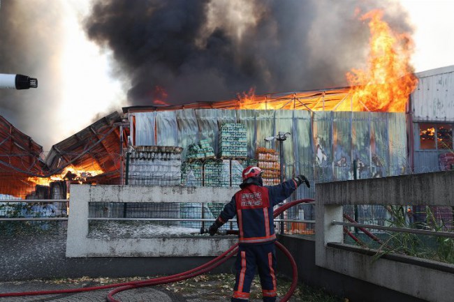 Sakarya itfaiyecileri 2021'de yüzlerde hayat kurtardı