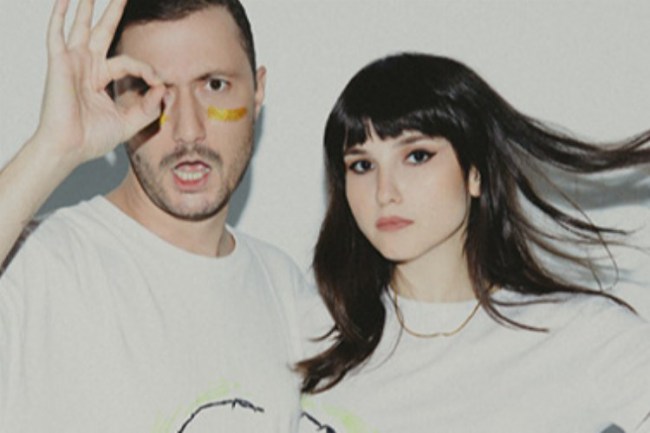 Simge Pınar'ın yeni şarkısı "Ay" yayında