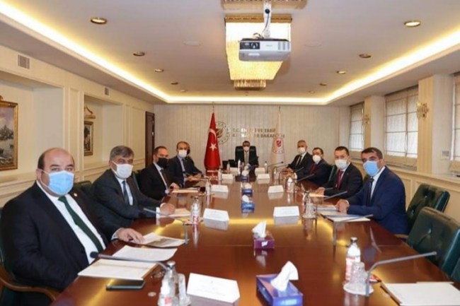 Niğde'den Bakan Dönmez'e ziyaret