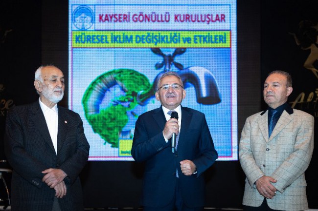 Memduh Büyükkılıç'tan STK mesaisi