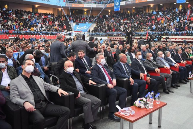 Memduh Büyükkılıç Kayseri Gençlik Şöleni'nde