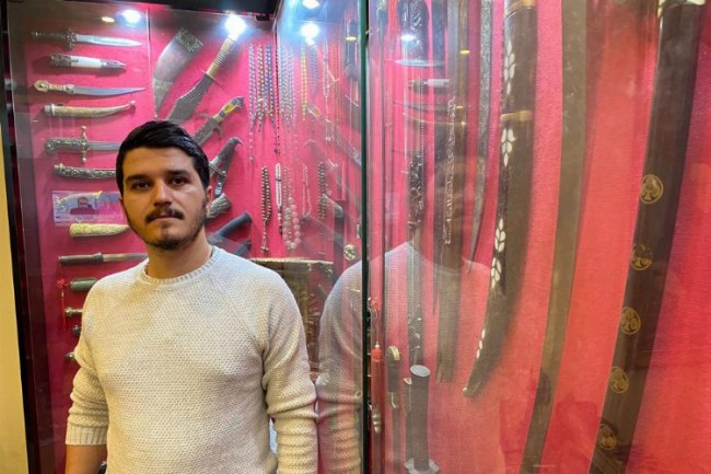 Patronunun 'Sen Şövalye misin?' sözüyle iş insanı oldu