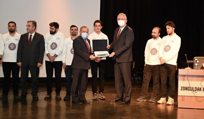 Erdemir’in destek verdiği Türkiye’nin İlk Cep Uydusu Grizu-263A, uzaydaki görevine başladı