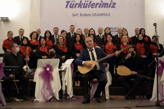 Bursa Osmangazi'de türküler tek bir ağızdan söylendi