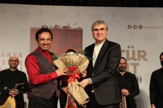 Sakarya'da Fatih Koca ile Tasavvuf Müziği esintisi